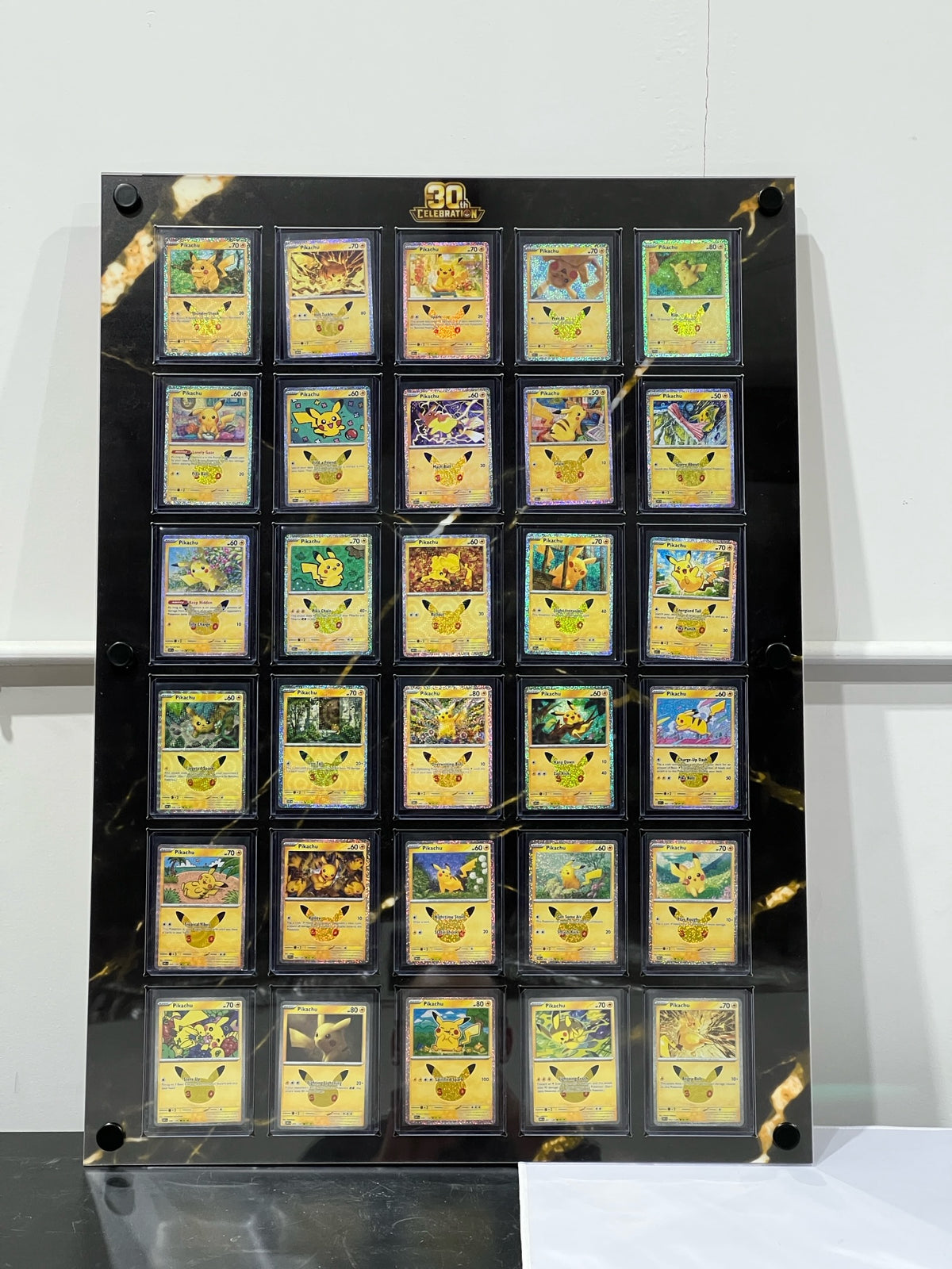 30-Card Wall Display 30th celebration Gold and Black